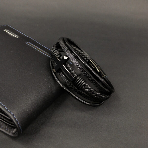 Pulsera de cuero Cruz Black